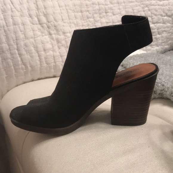 Open toe black booties - Picture 2 of 2